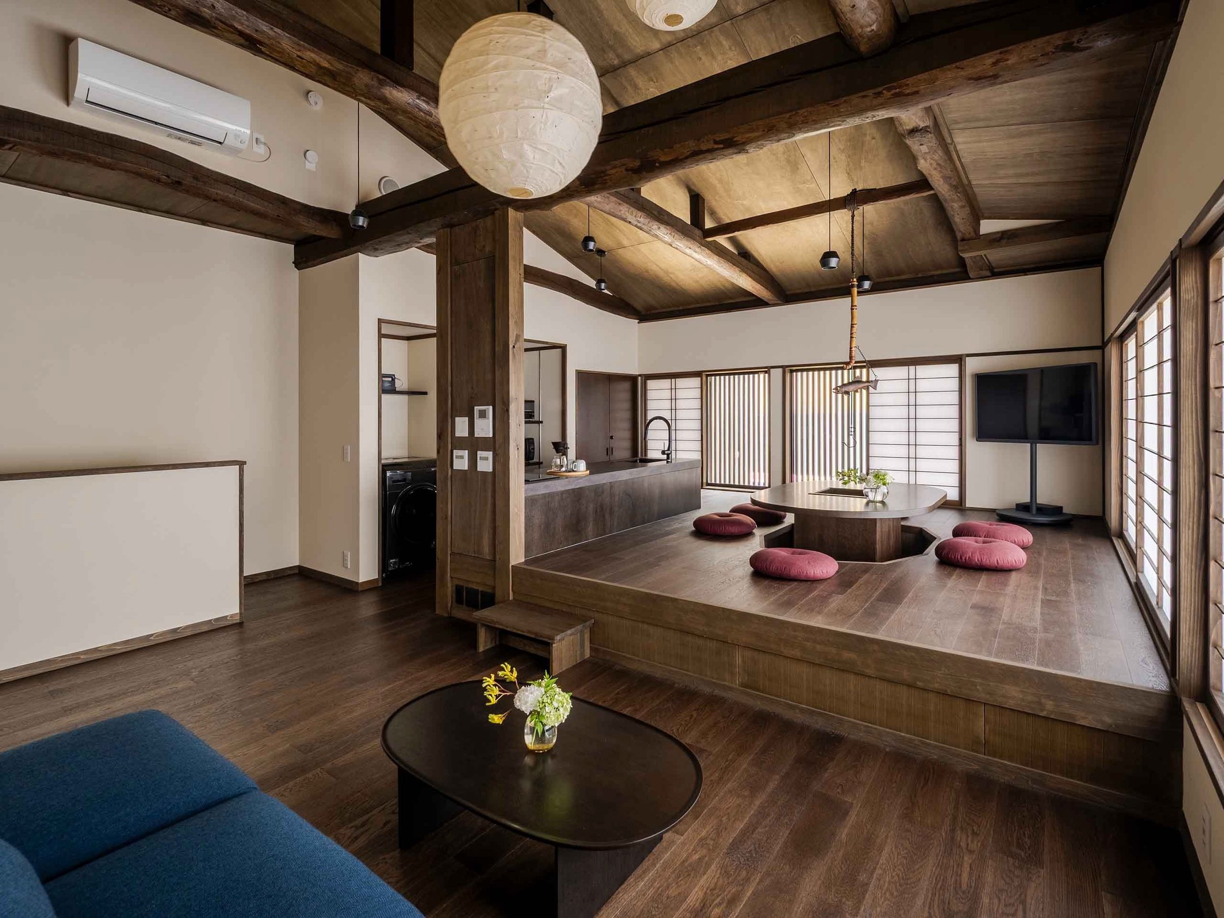 Ƃ̗j񂾕Pq̗VɓnAZȁƖ_ŗDȋԂo܂B