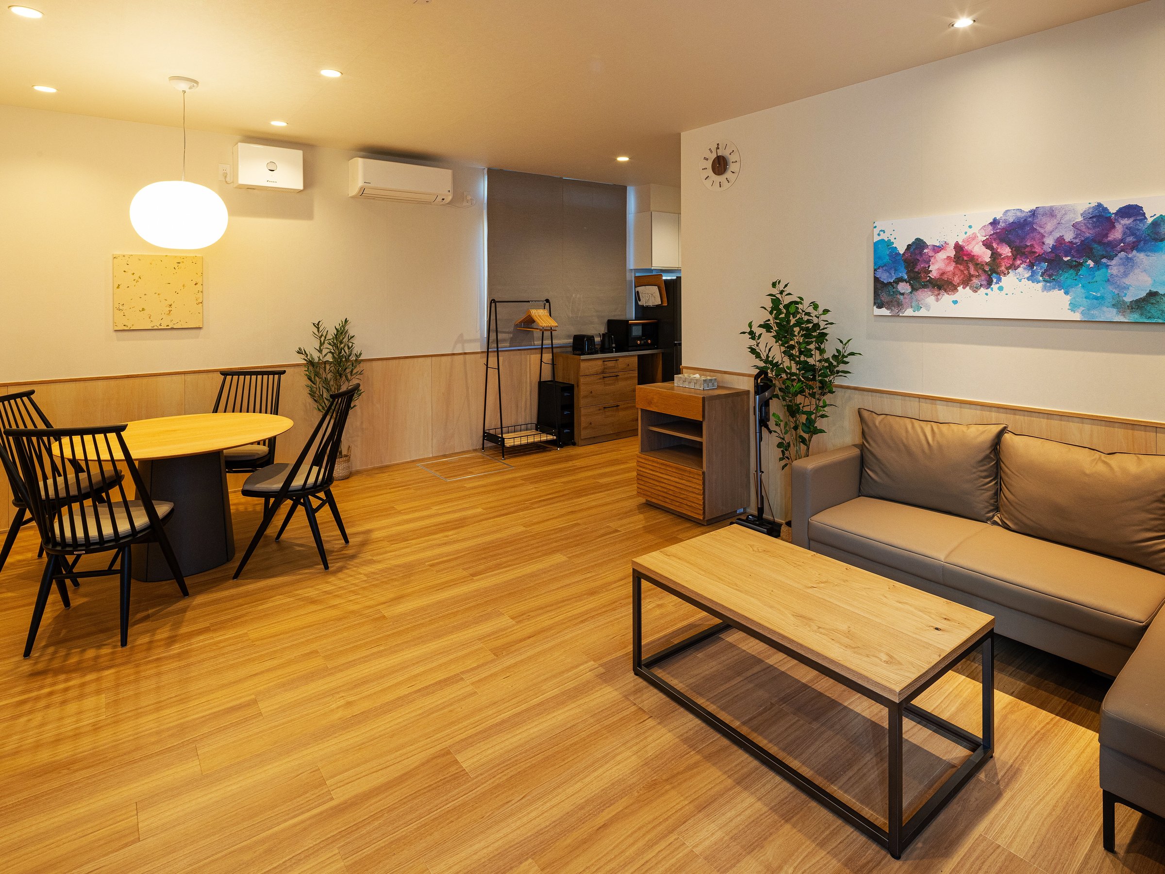 ���r���O���[��