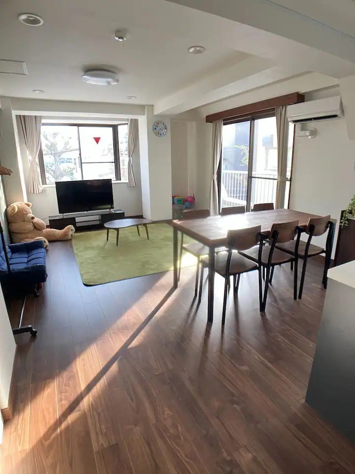 ���r���O