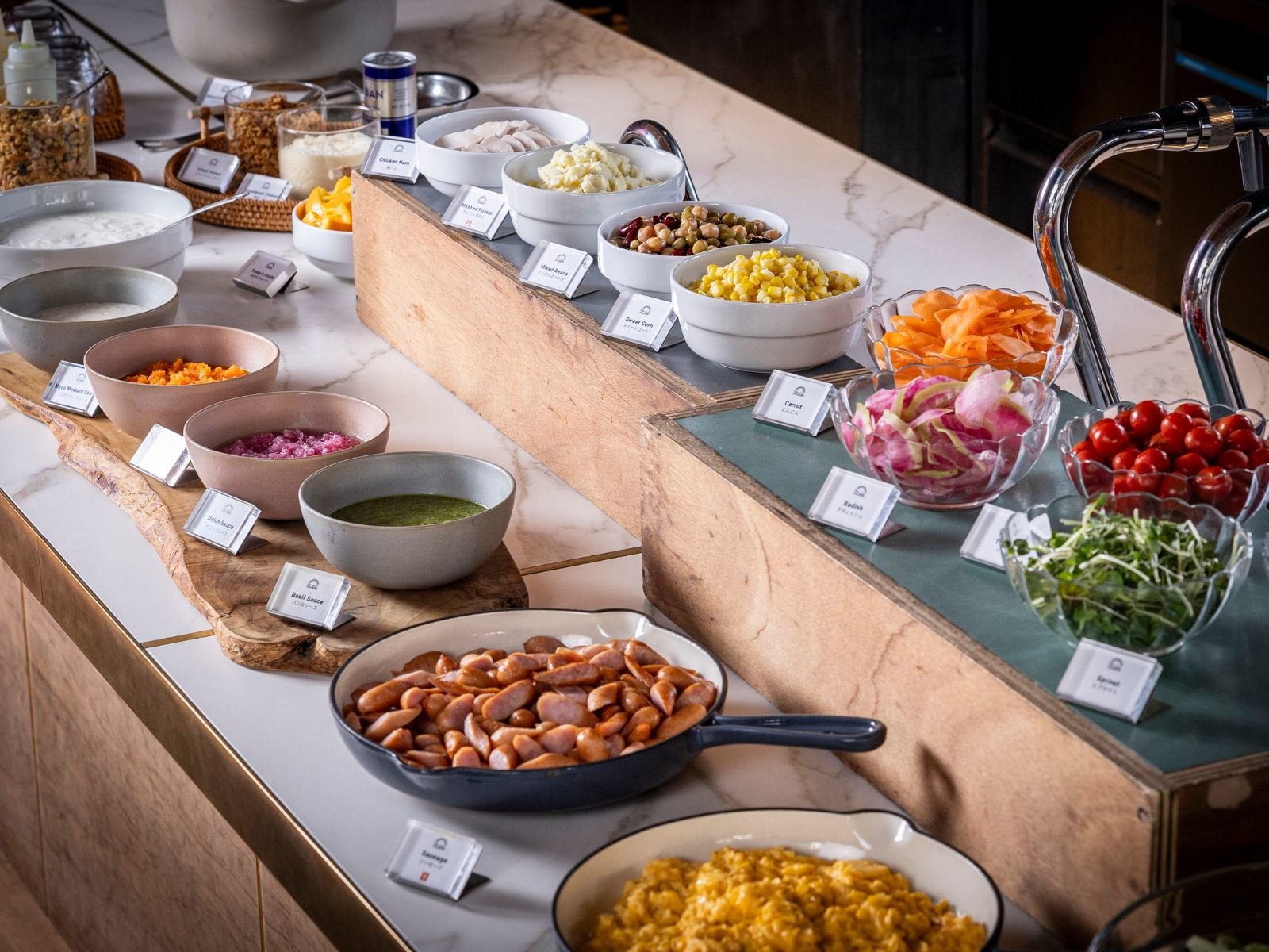 �����_�o�E�g�e�[�u�����H�v����