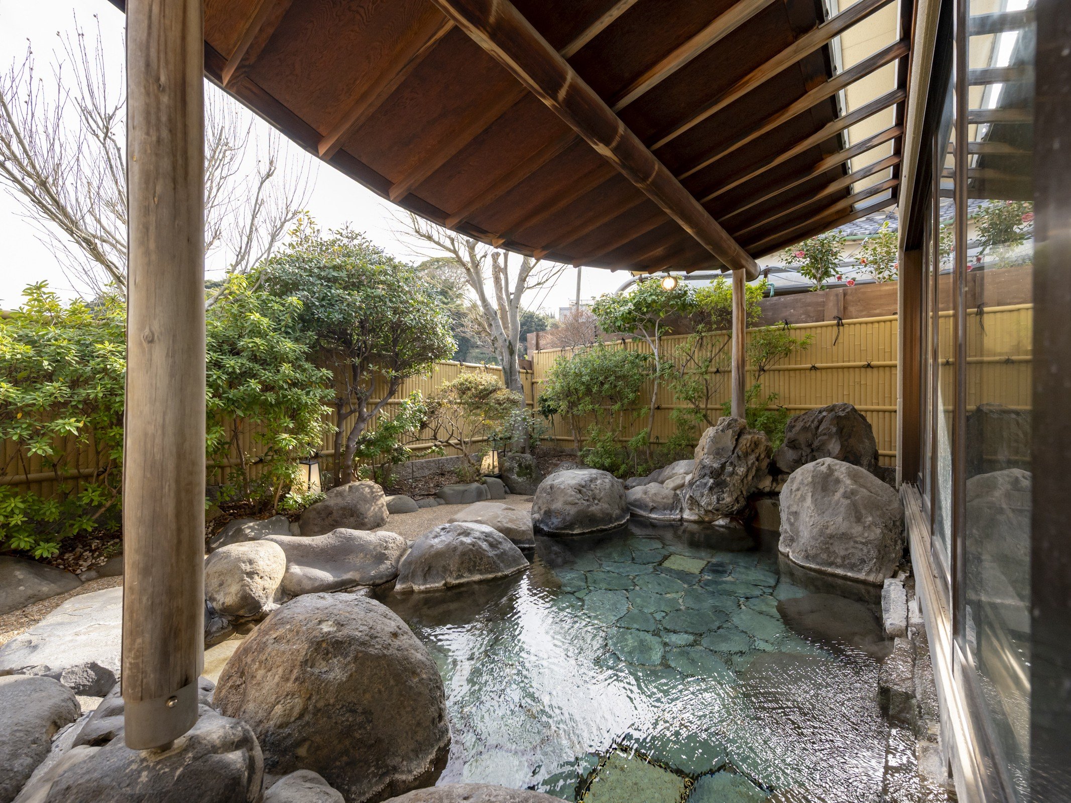 ���򂩂���������u�����̓��v�i�I�V���C�j