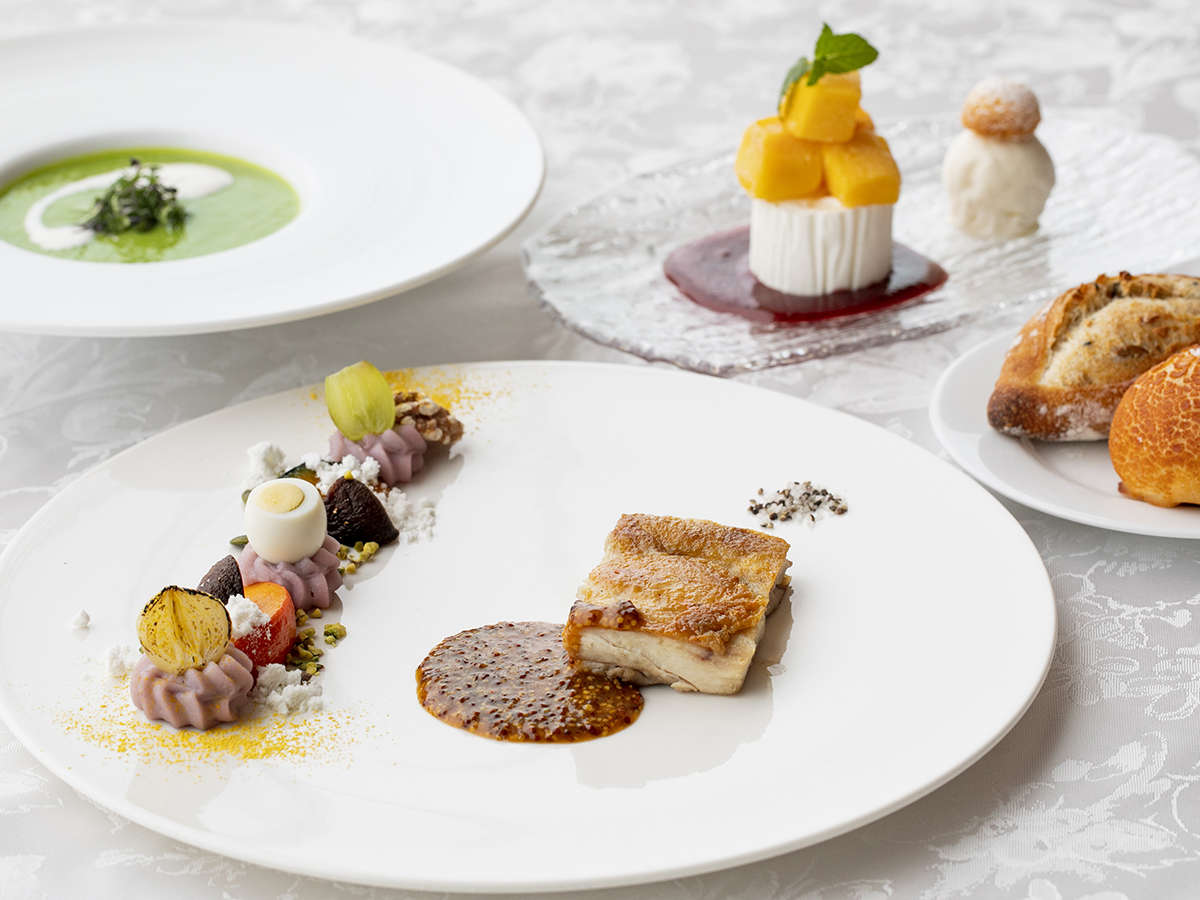 �k�C���̏{�ނ��ő���Ɋ��������g�@�ׂŗD�������킢�h���������݂�������