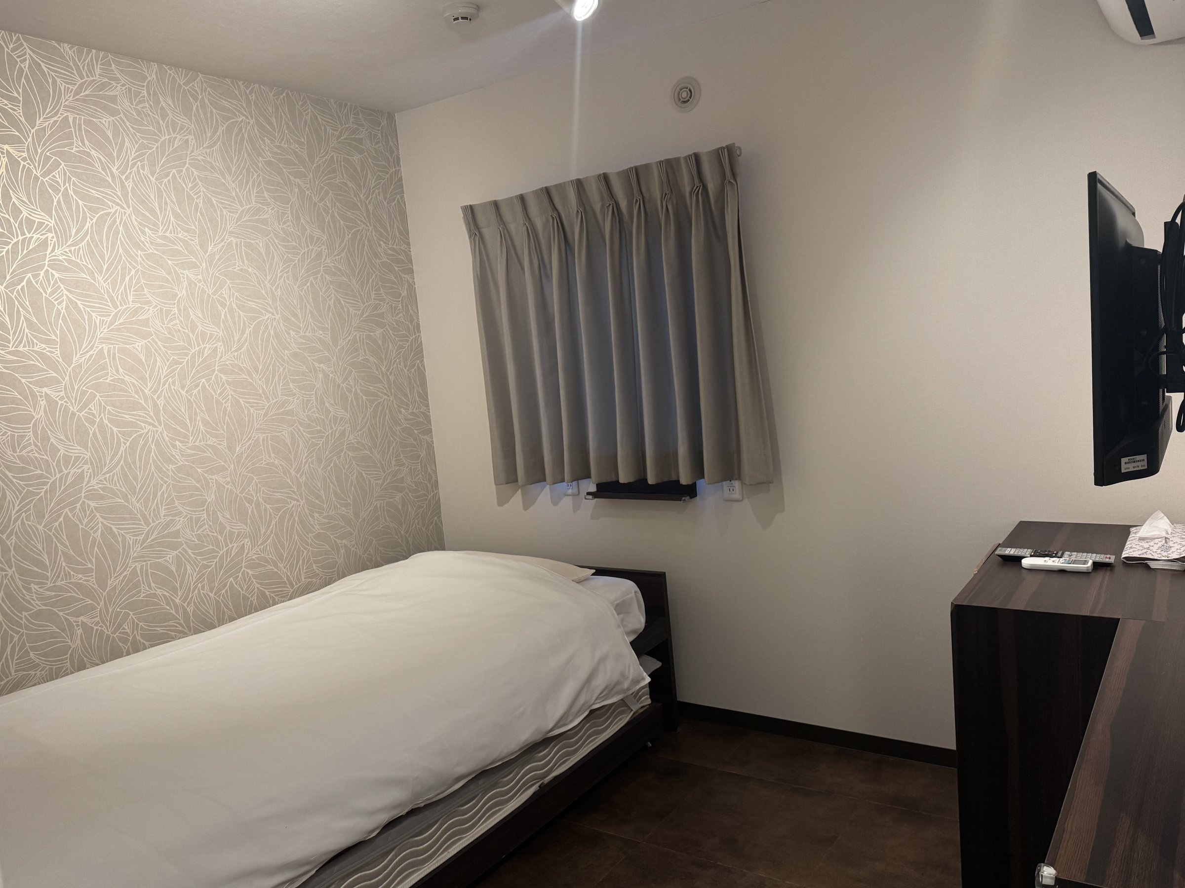 �V���O���x�b�h���[��