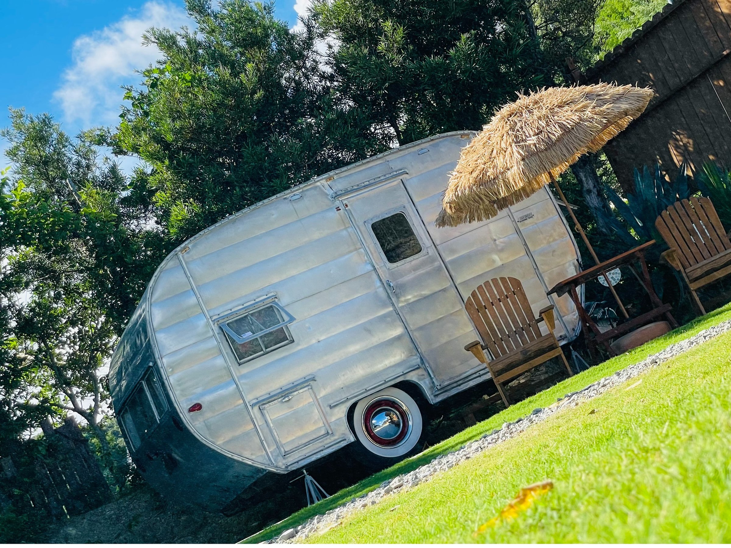 �r���e�[�W�g���[���[