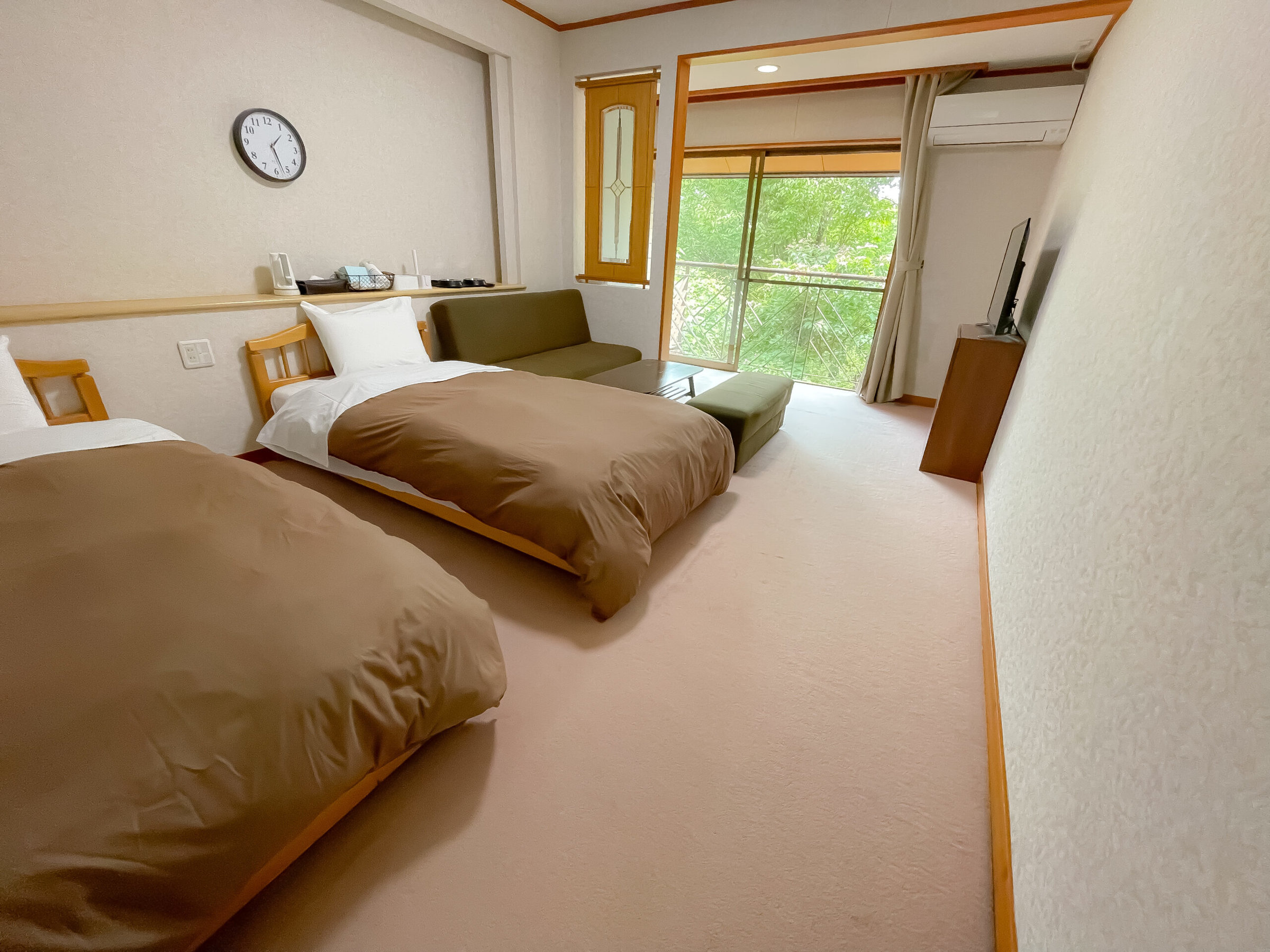 ���݂�q��