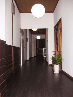 �Ԍ����������s���̒����@�]�ˎ���h��̌��z�l��