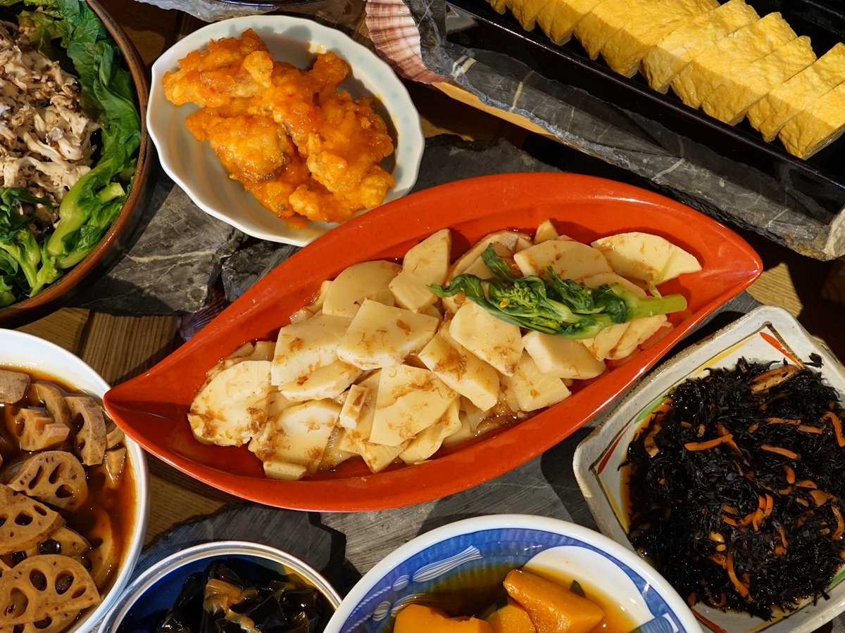 *�y�����H�z3������5���܂ł͏t�̖��o�������낢�I�H�ނōʂ�t���H�r���b�t�F