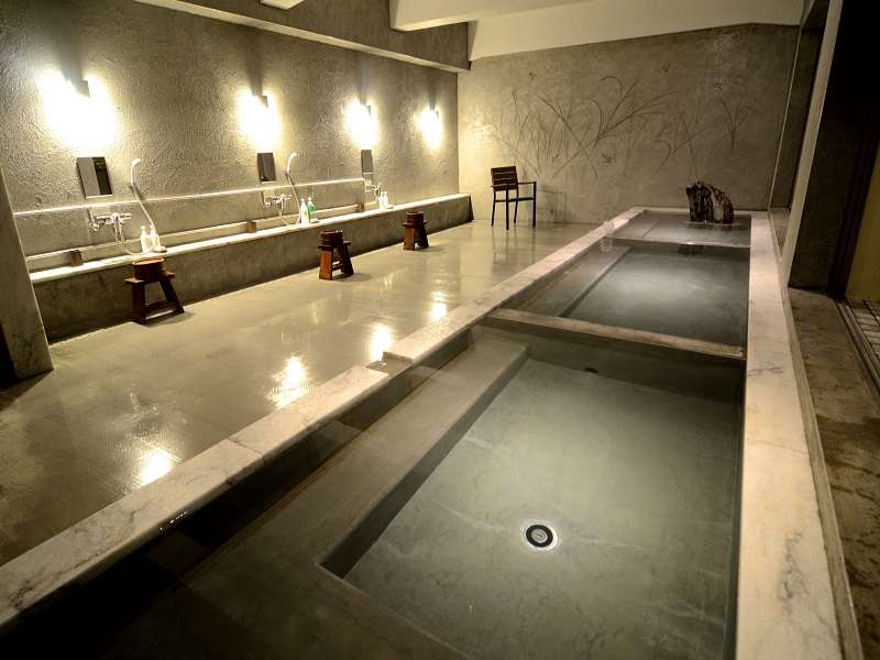 �Q�e����i�������R�j�P�O�O�����򂩂������B������u�����v�u�������v�u�ʂ铒�v���~�G�͕��B