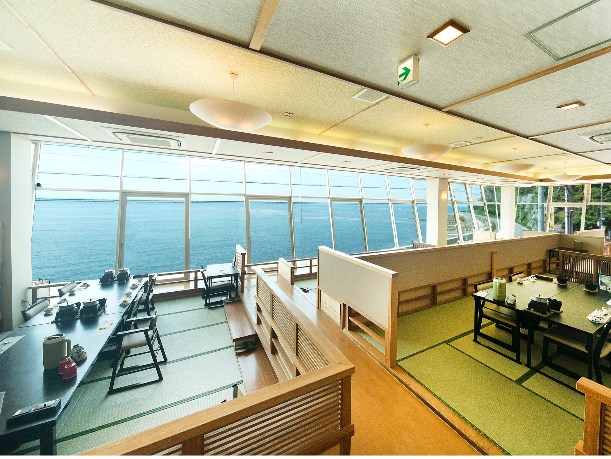 �H�����i���g�j