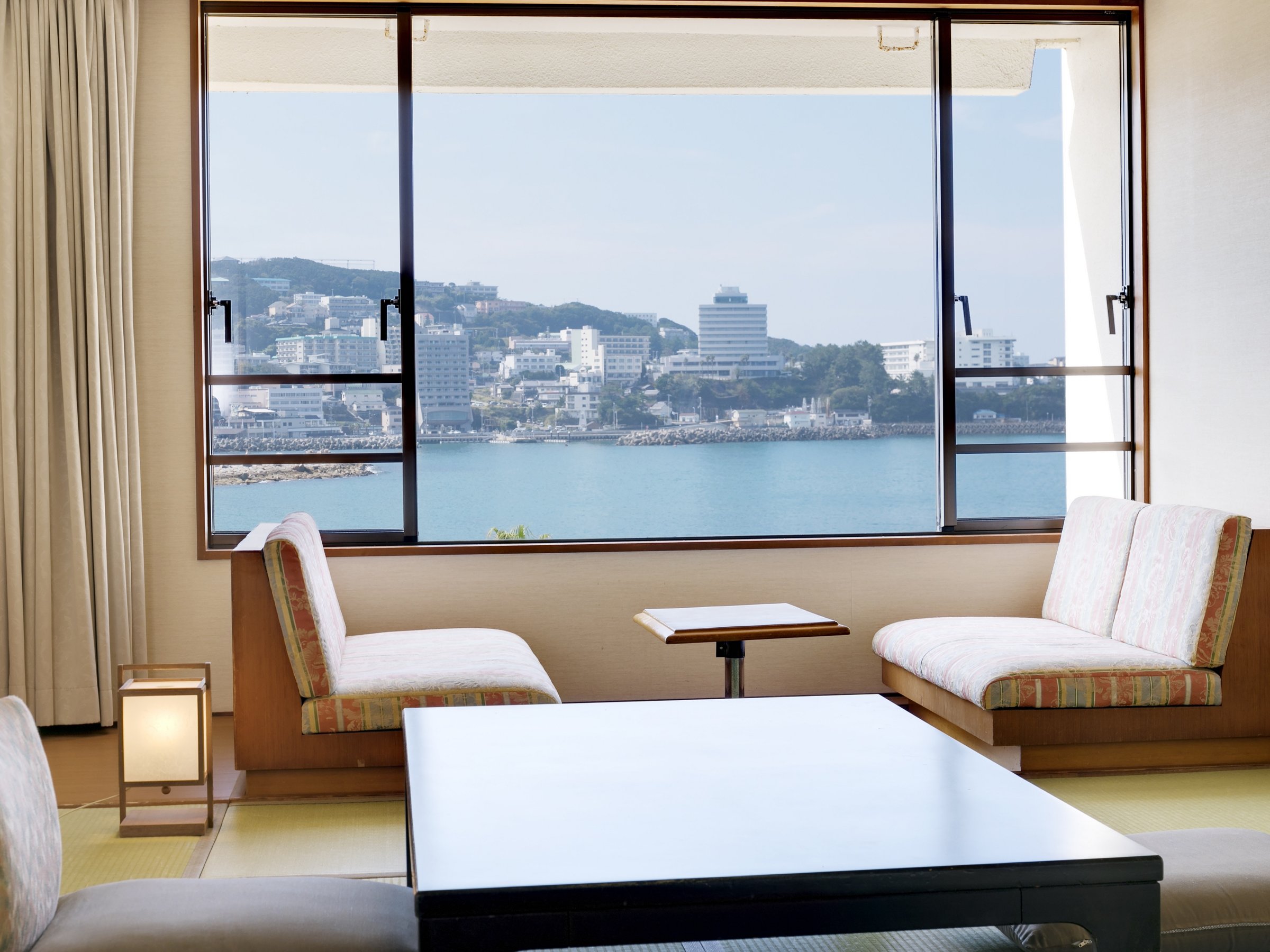 yX^_[haz畷gɃbNXCł߂܂B