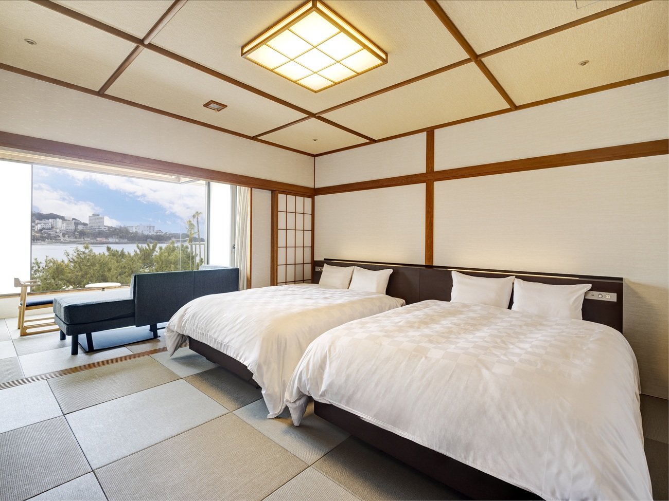 �y�X�[�y���A�a��+�c�C���x�b�h�z���������̂���a���Ƀx�b�h�Q���ݒu���Ă���܂��B