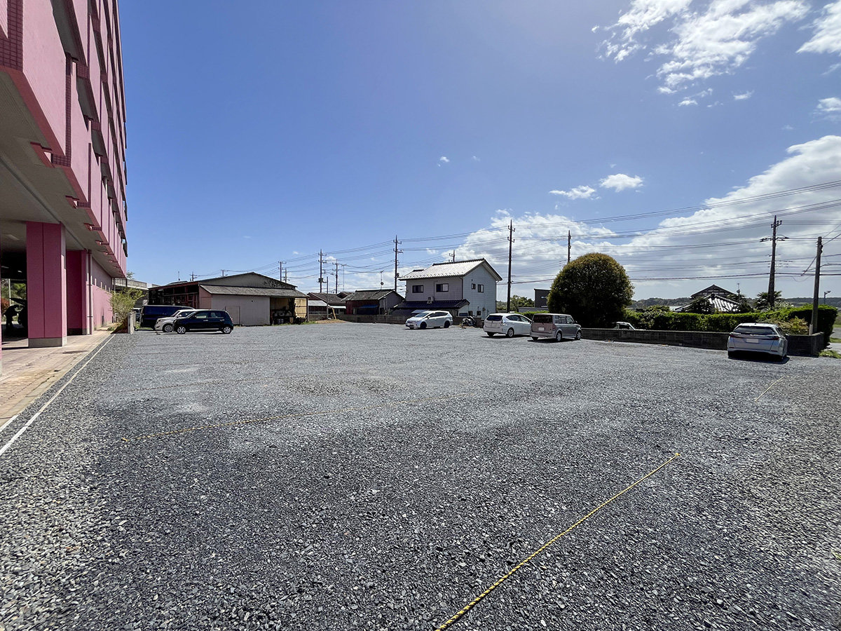 #���ԏ� �z�e���̖ڂ̑O�ɒ��ԏꂪ����܂�!