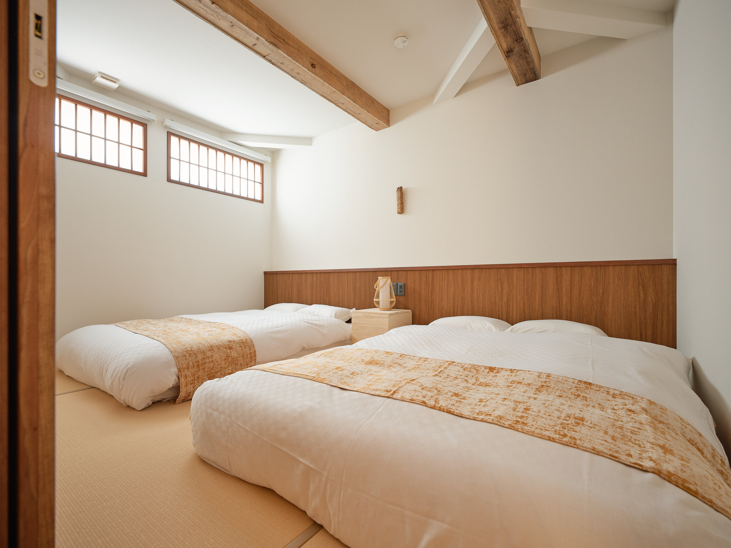 �L�X�Ƃ����_�u���x�b�h2��~�R�Q���������܂��B��l���̏h���\�I