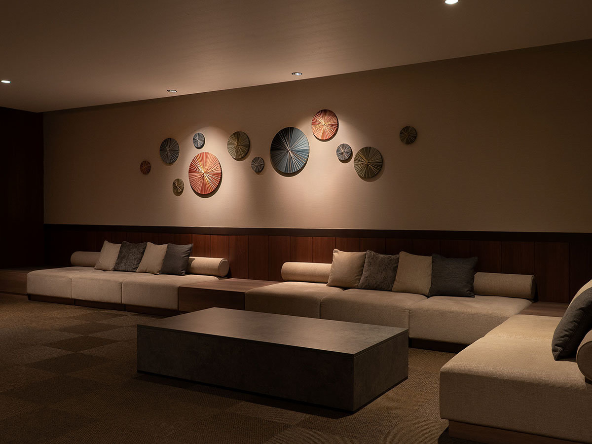 uONSEN LOUNGEv C[W