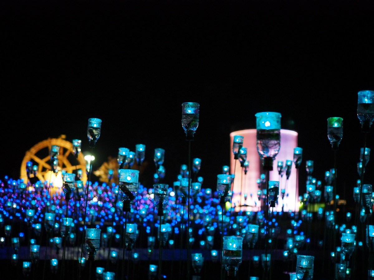 ���̗������ł̓C���~�l�[�V�����⃉�C�g�A�b�v��N�Ԃ�ʂ��Ċy���ނ��Ƃ��ł��܂��B