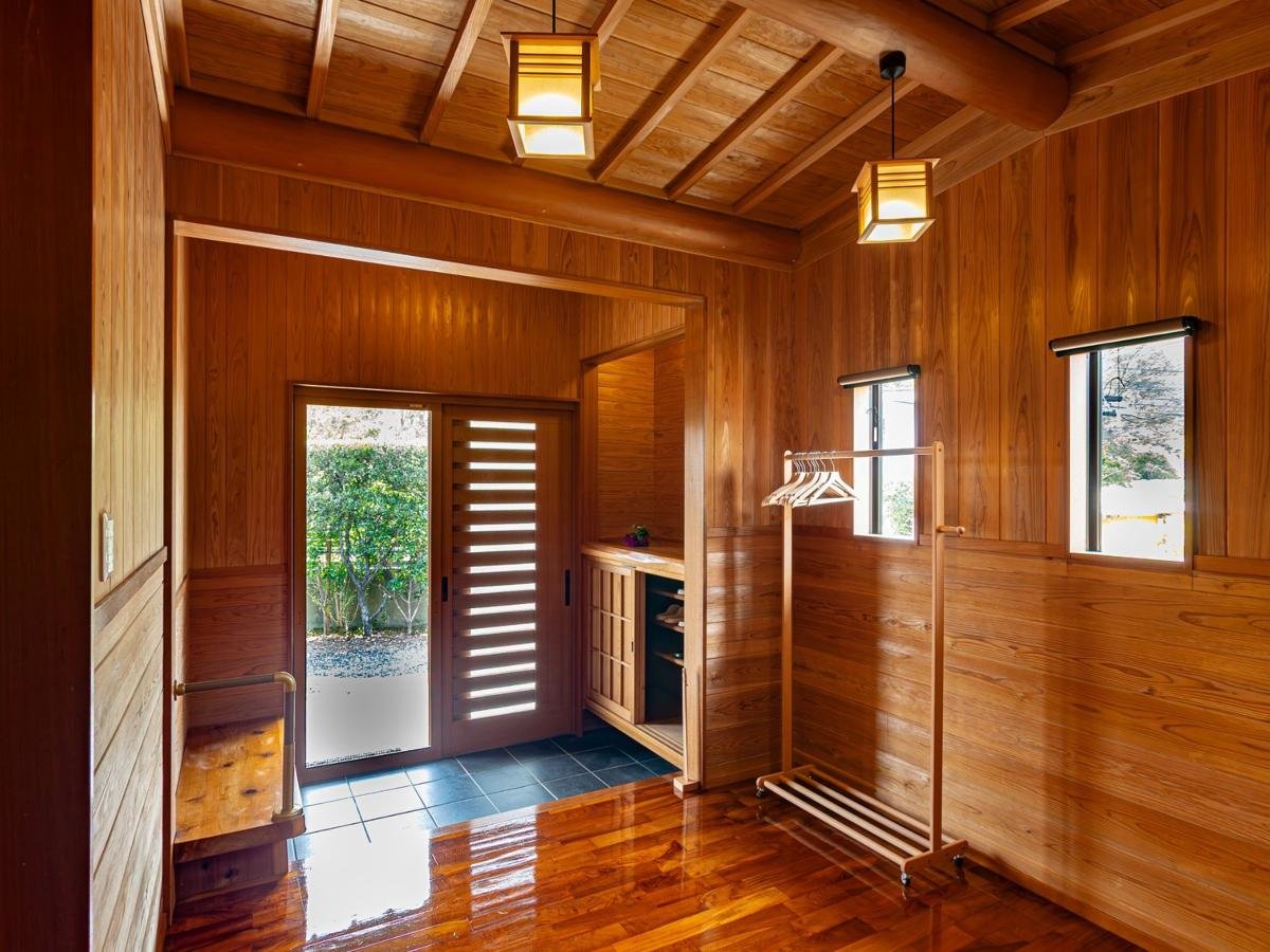 �L������