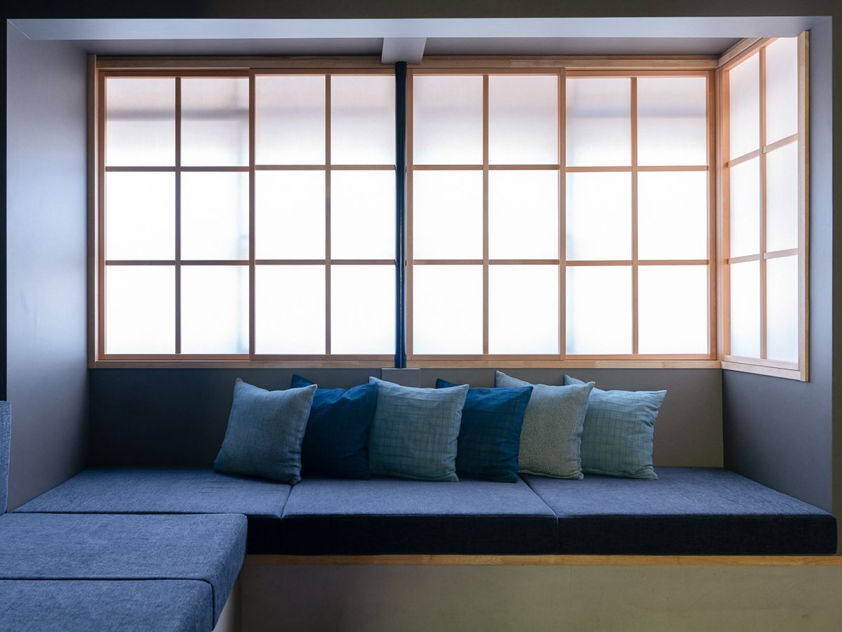 ���r���O