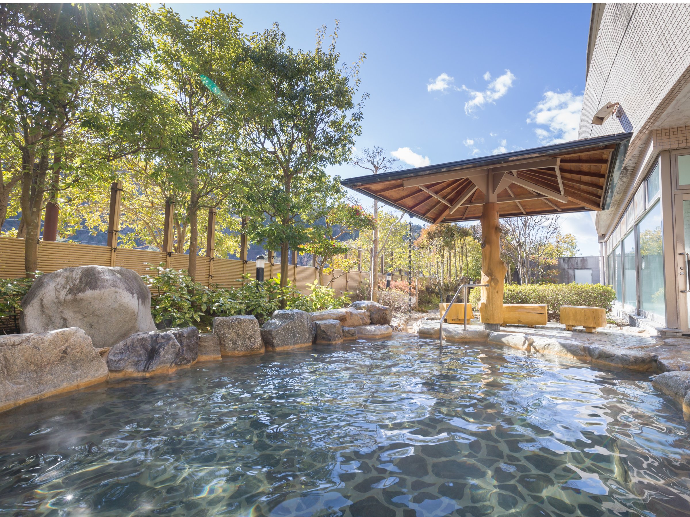 �y�N�A���]�[�g���M��z�V�R����͂Ƃ�Ƃ�Ŕ��l�̓��Ƃ������Ă���܂�