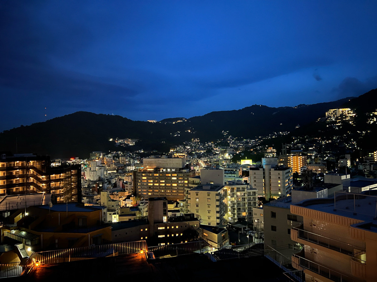 熱海市街の夜景