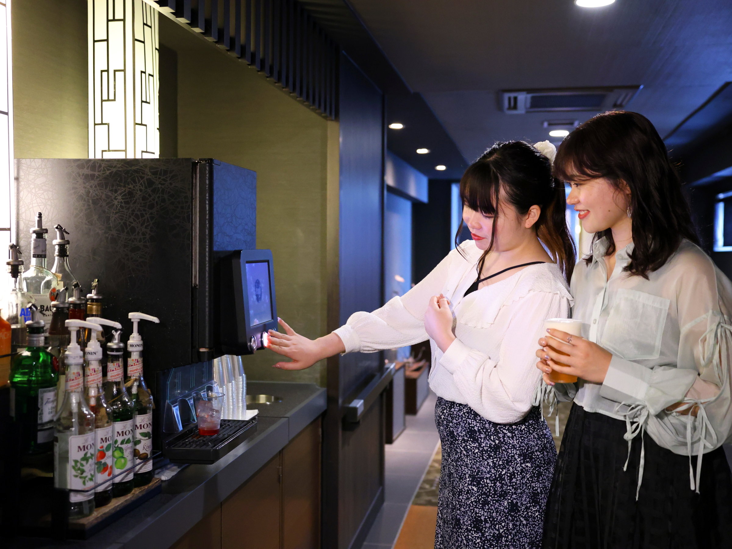 月の宿 紗らの3階フリードリンクコーナー