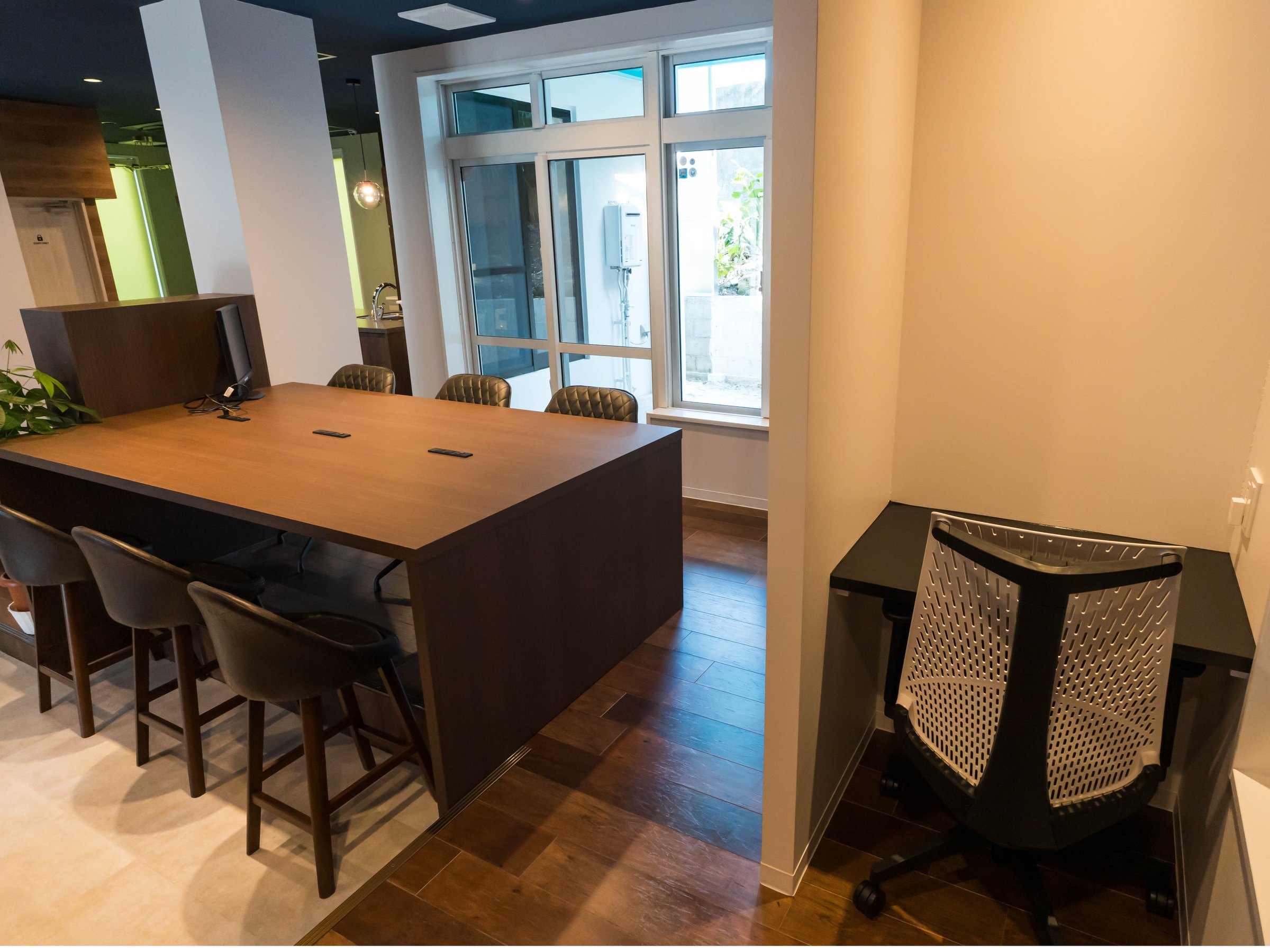 �h���҂����R�Ɏg����R���[�L���O�X�y�[�X�ł��B