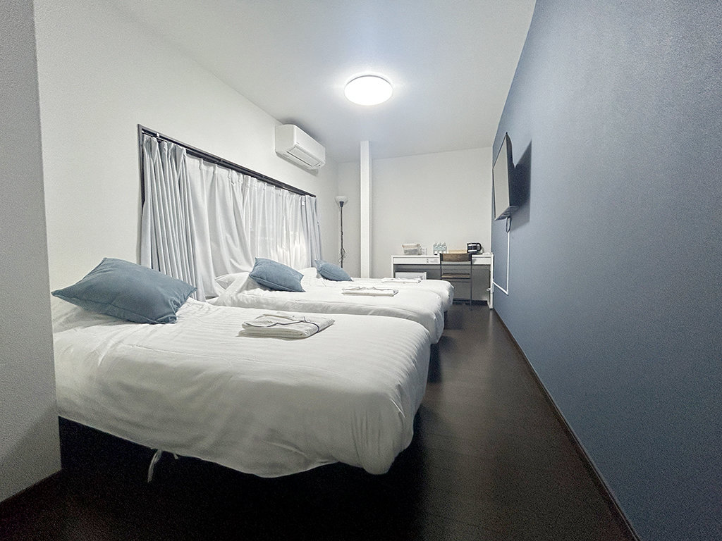 WEST���Q�K�̃g���v������