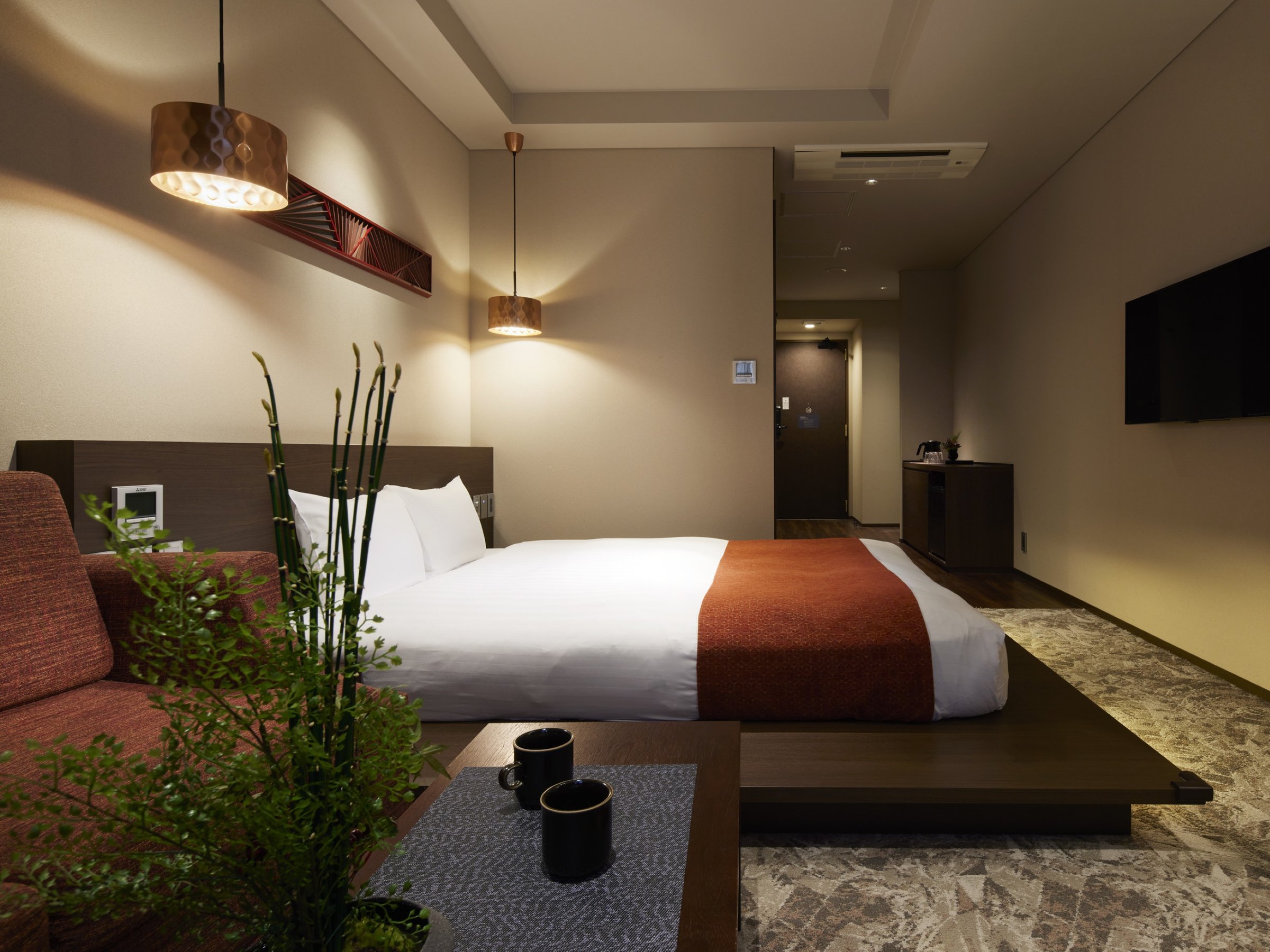 Moderate 2 Beds ���f���[�g2�x�b�h