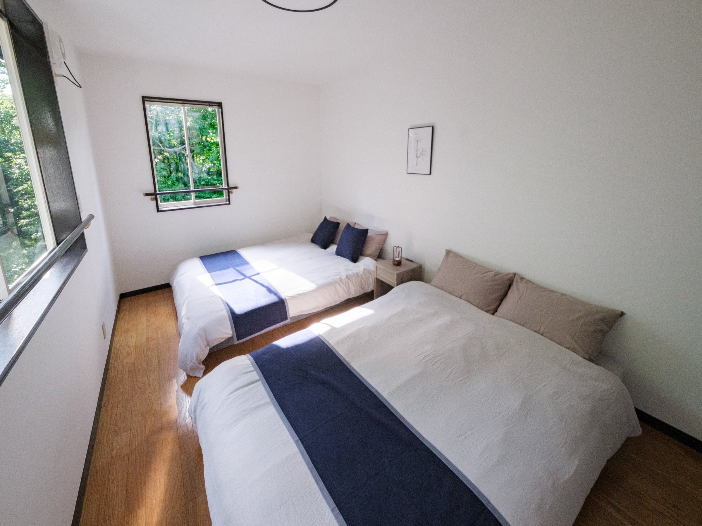 No.908 �m���A