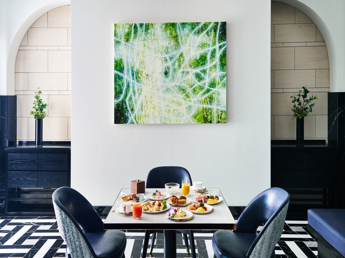 �yAllday Dining Parade�z�V�F�t�̂�����肪�l�܂���150��ނ𒴂��闿�������p�ӁB