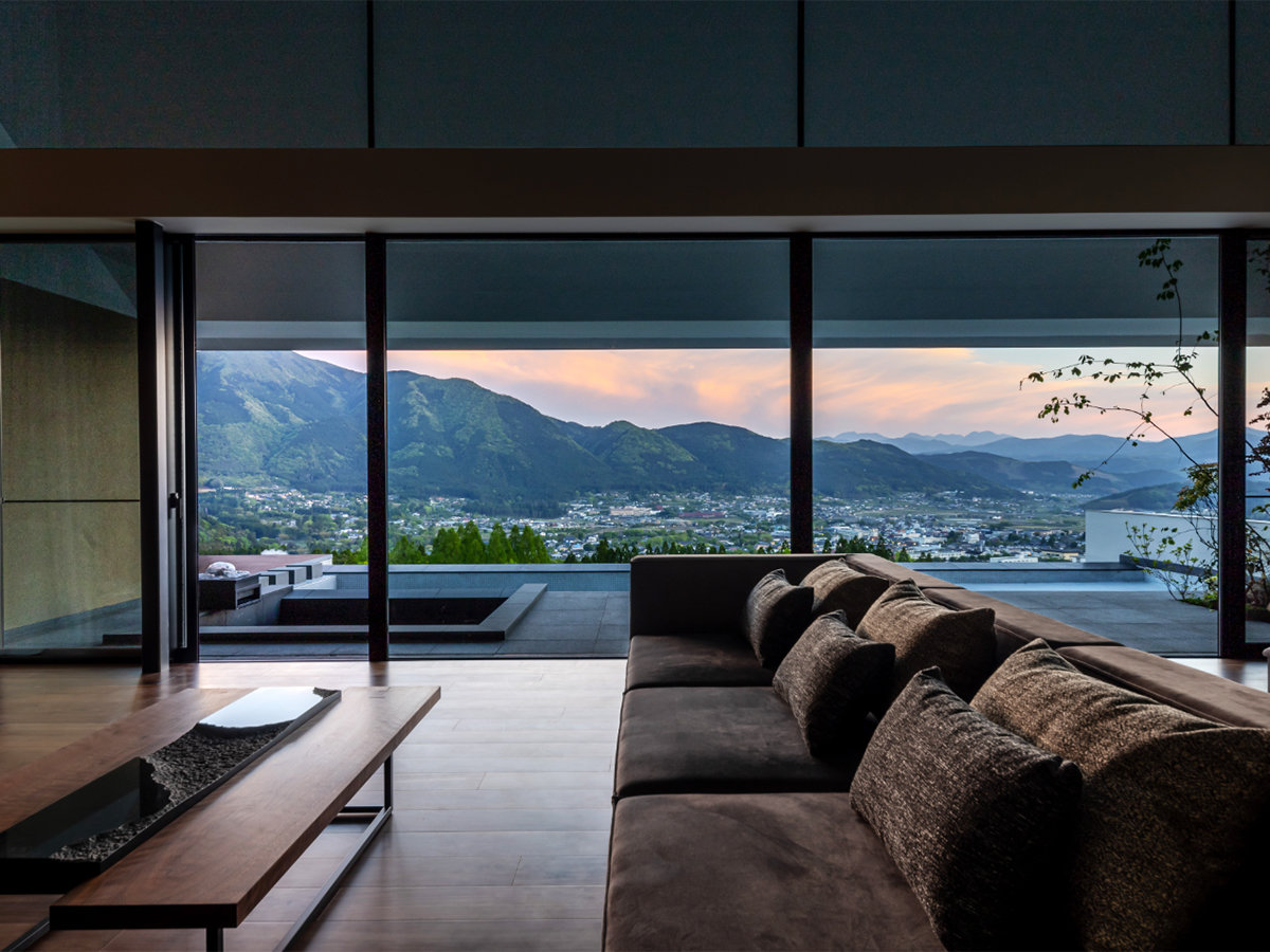 HILL TOP SKY VILLA�b�v�[���E�I�V���C�t