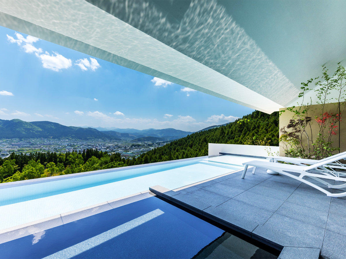 HILL TOP SKY VILLA�b�v�[���E�I�V���C�t165���Ă̍L�����ւ�A�u�̒��̃p�r���I���B