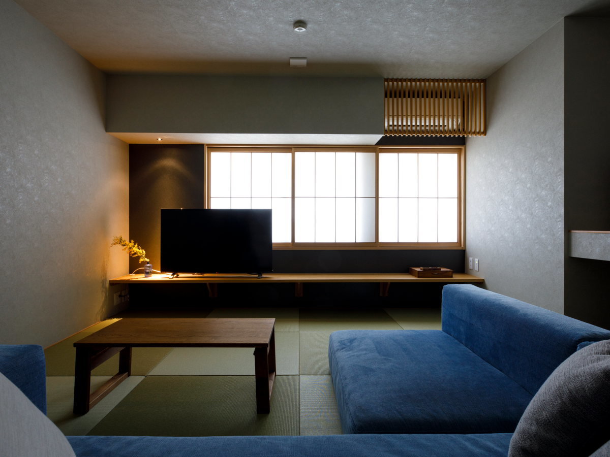 ��ԑ����̋q���@�V���傤�͂ȁ@���r���O