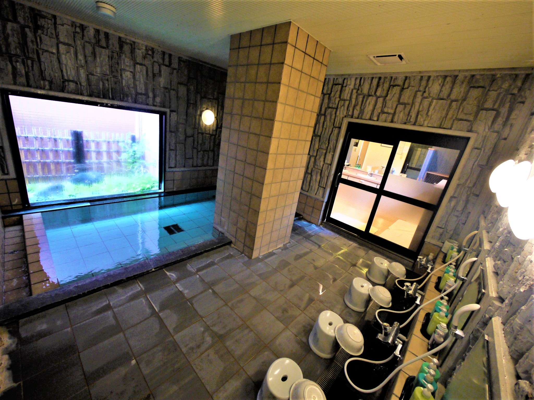 �j���F15�F00�`�[��2�F00�@��5�F00�`10�F00�܂ł����p�����܂��B