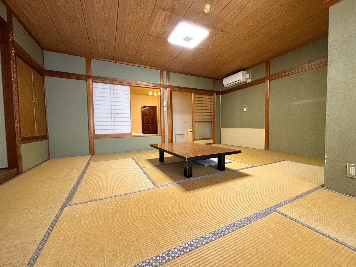 EyM@{2F@a14{mzƑO[vŒc̎Ԃy݂