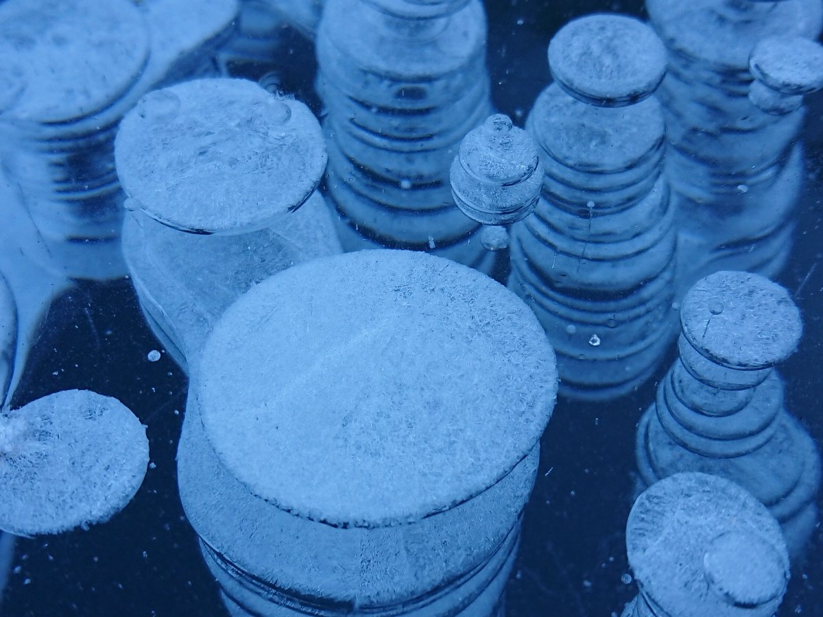 ����΂ł͓~���Ԑ_��I�ȃA�C�X�o�u���������邱�Ƃ��E�E�E