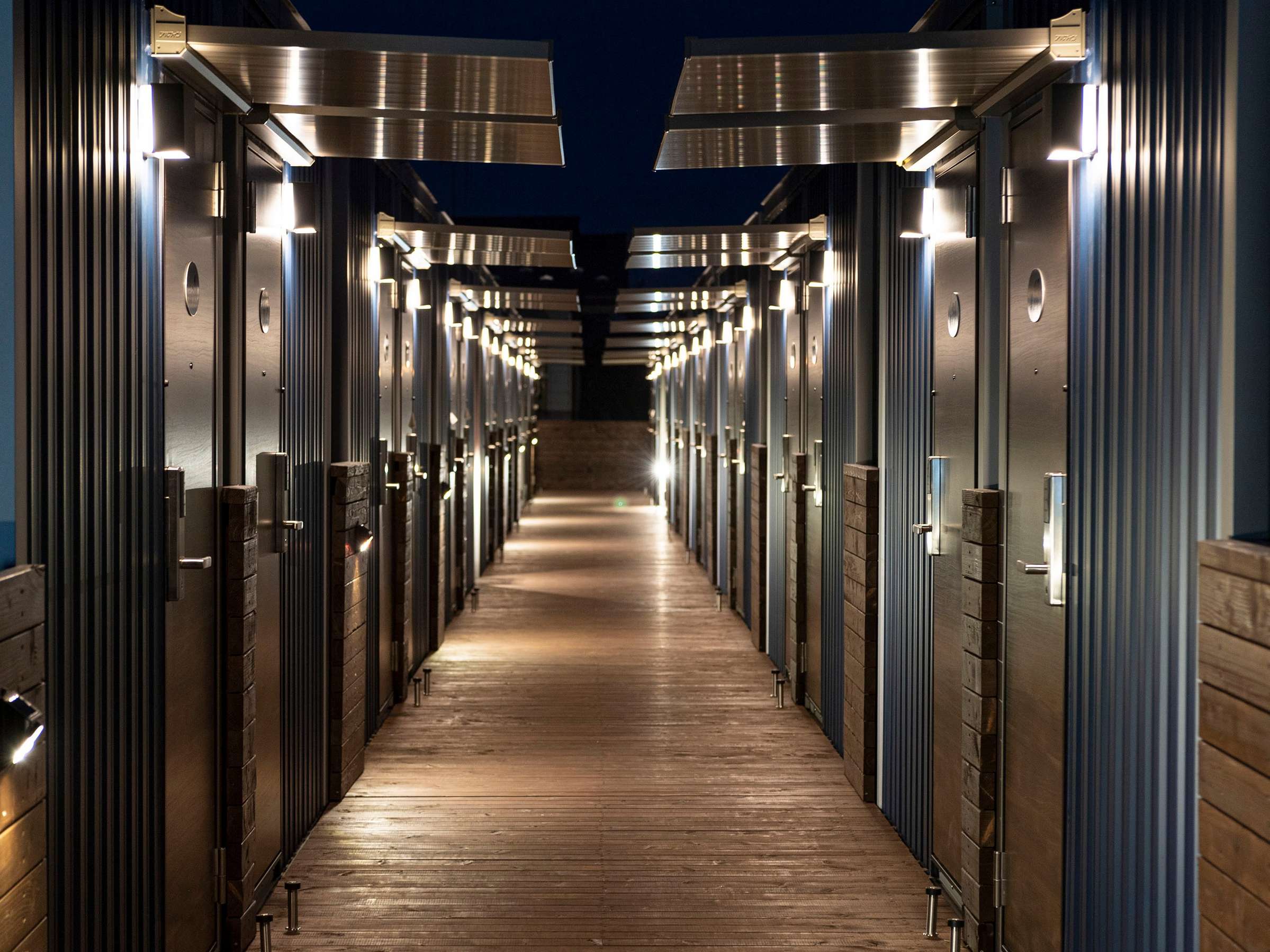 �f�b�L�L��