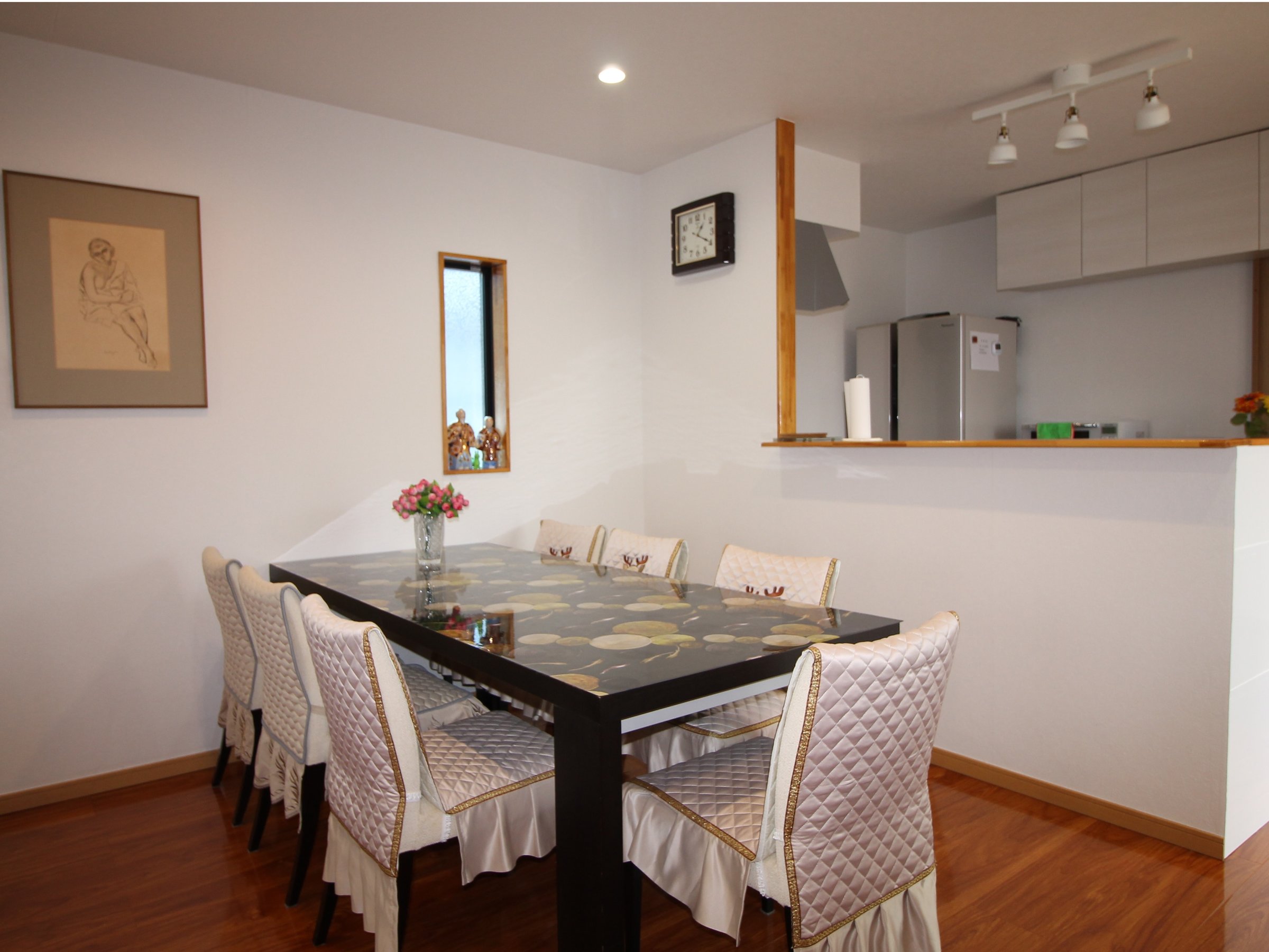 �_�C�j���O���[��