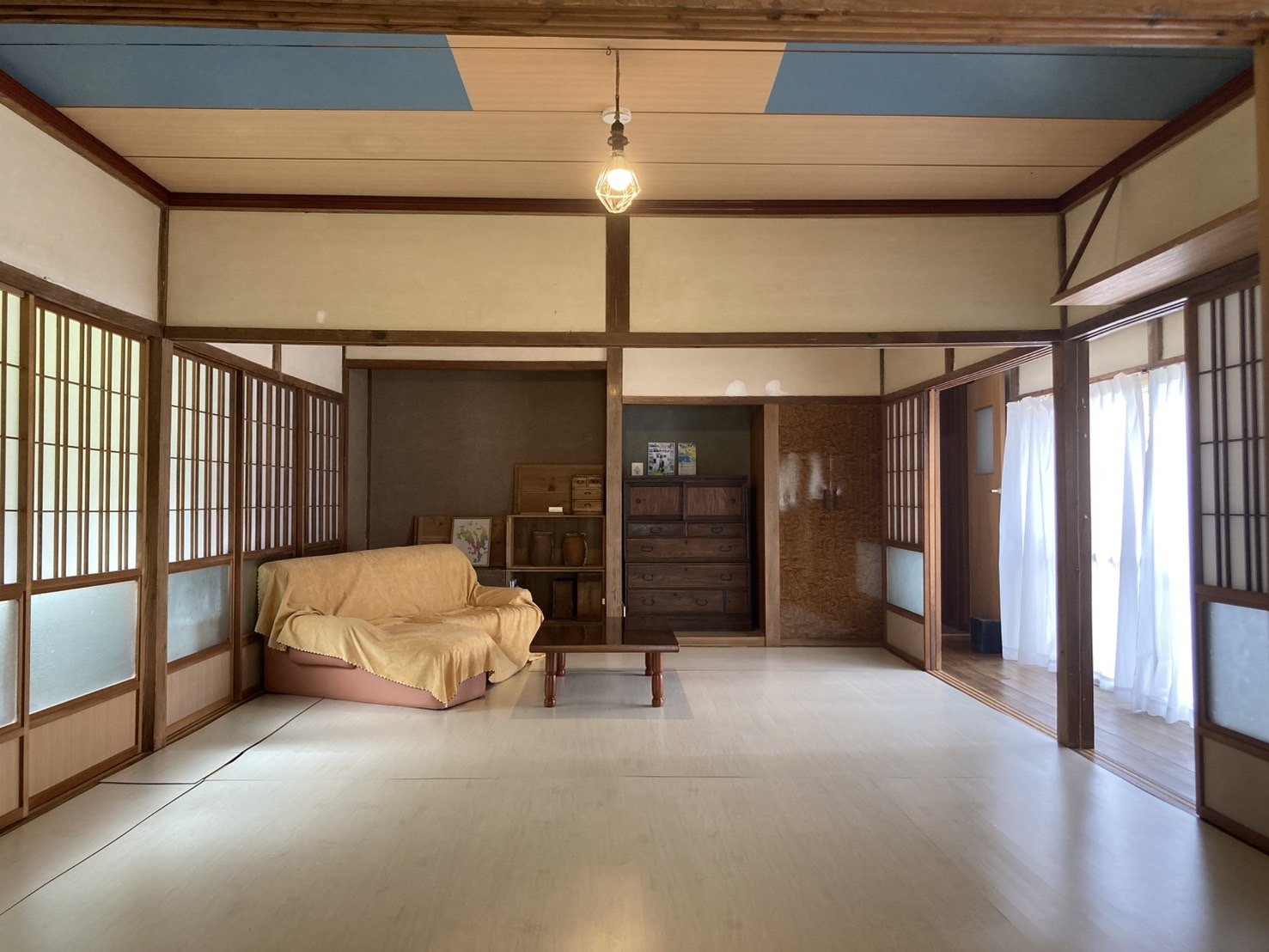 �L�X�Ƃ���12��̃��r���O