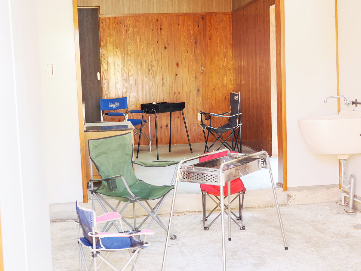 ���y���pBBQ�X�y�[�X�z�R�����₢���e�[�u���̓����^������