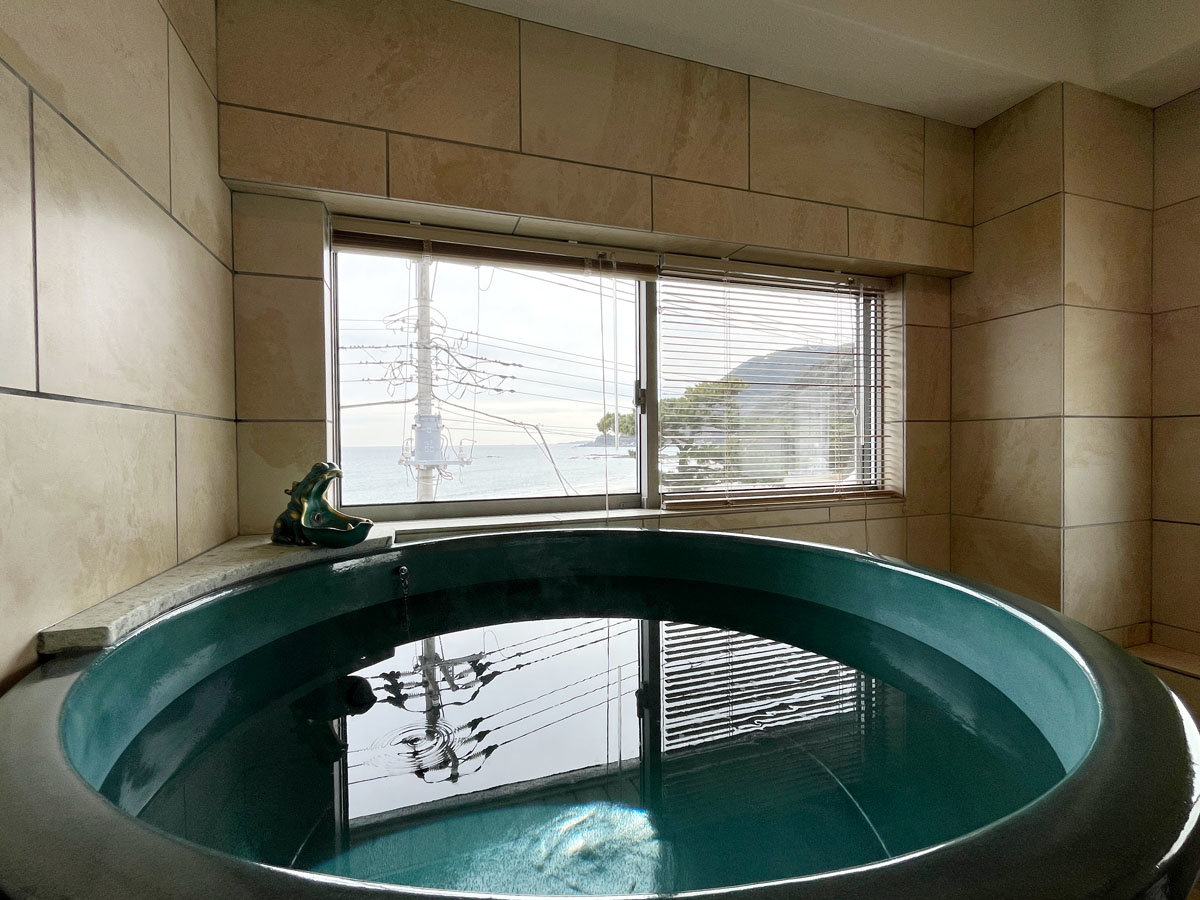 �q�����ٓ�_���핗�C*