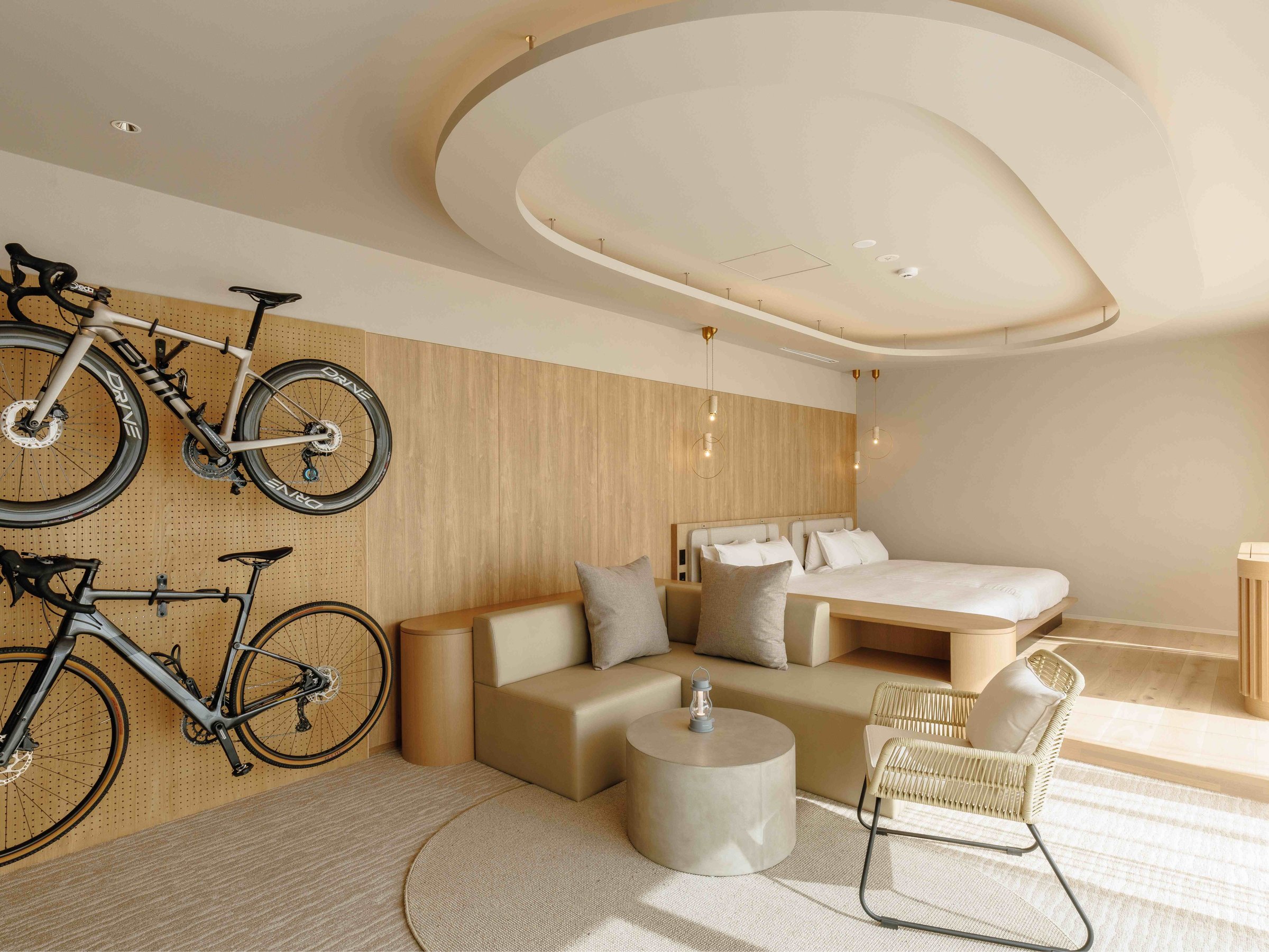 �I�[�o���X�C�[�g