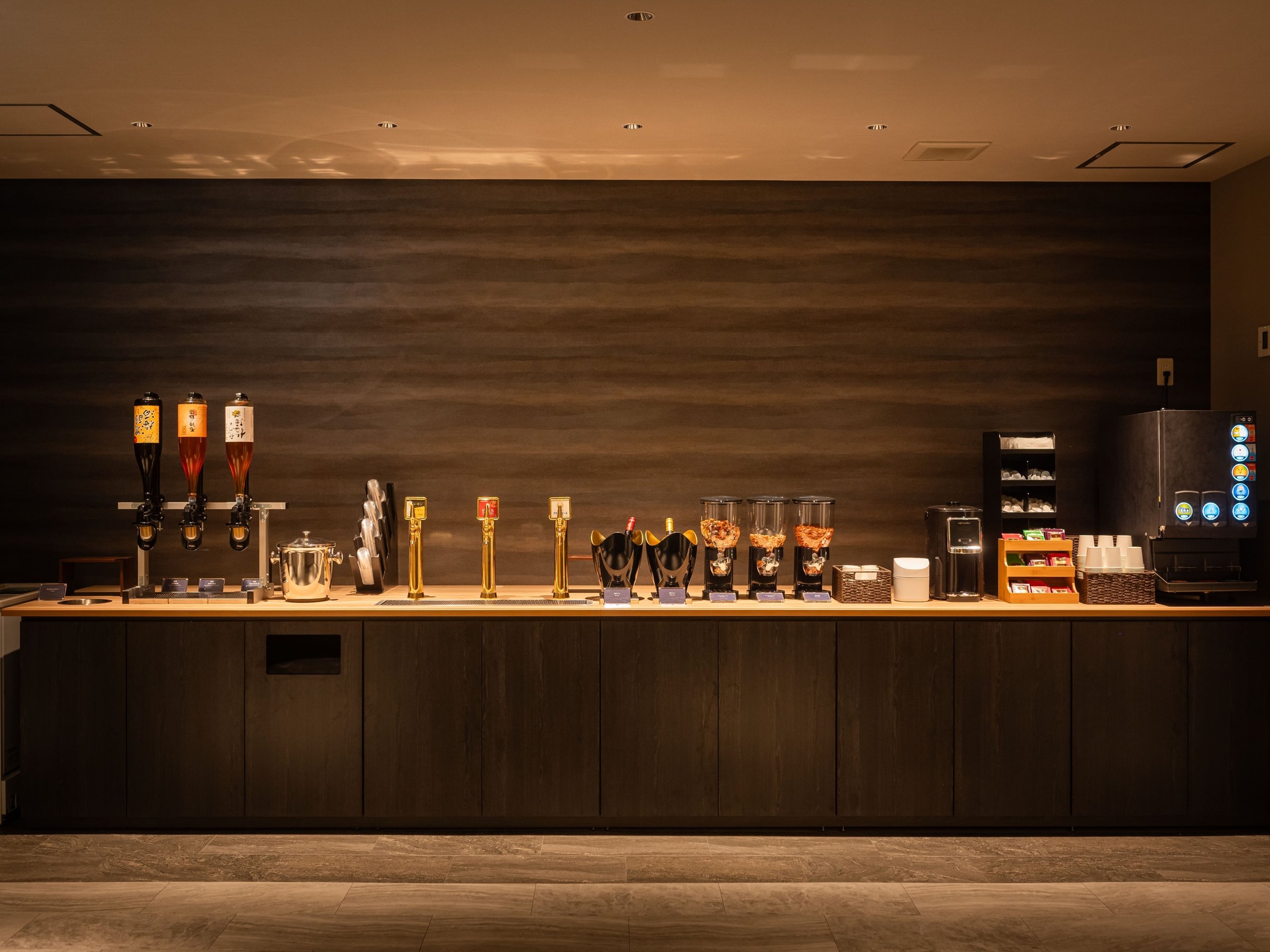 ����胉�E���W