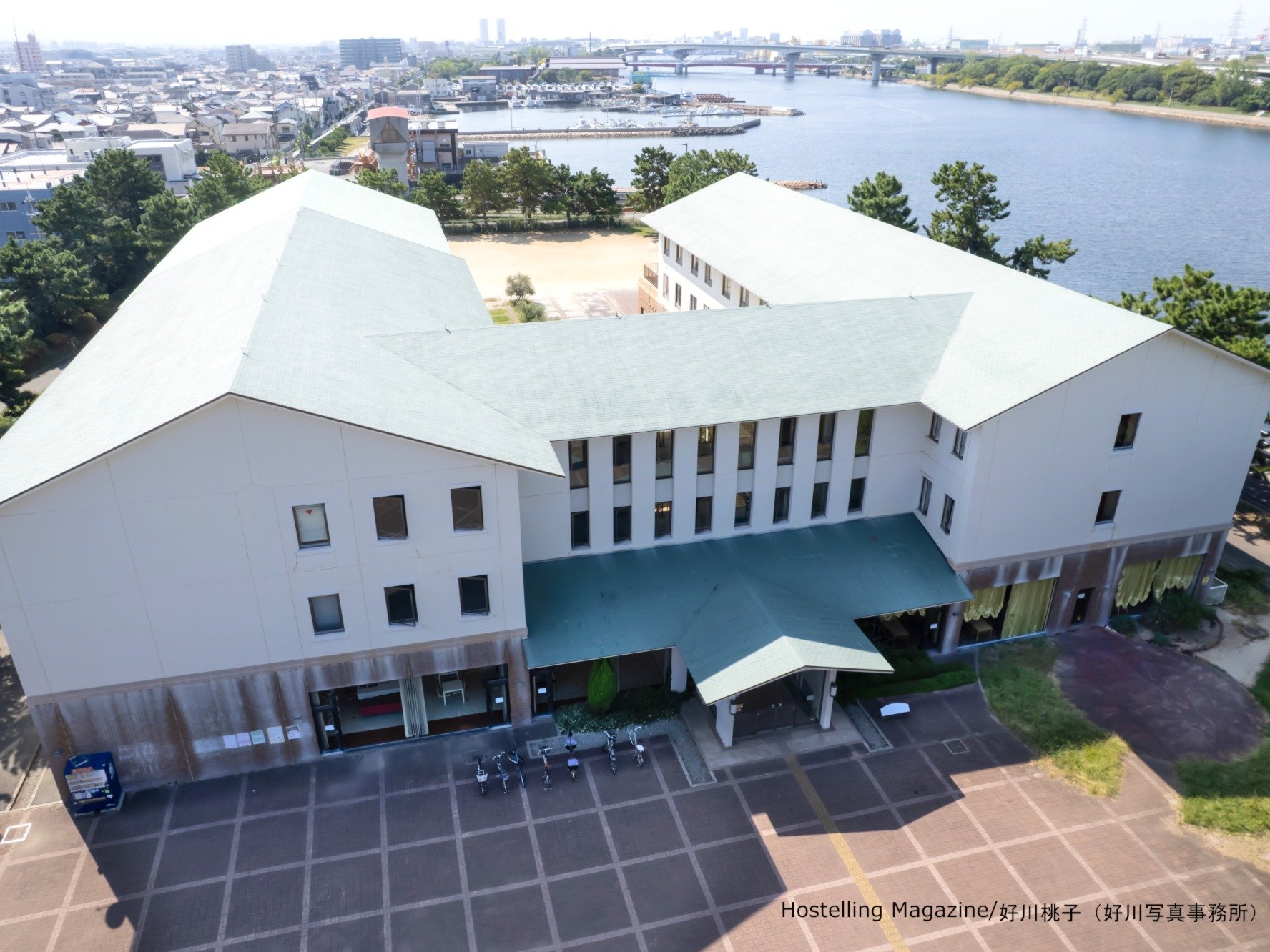 �O�ρiHostelling Magazine/�D�쓍�q�i�D��ʐ^�������j�j