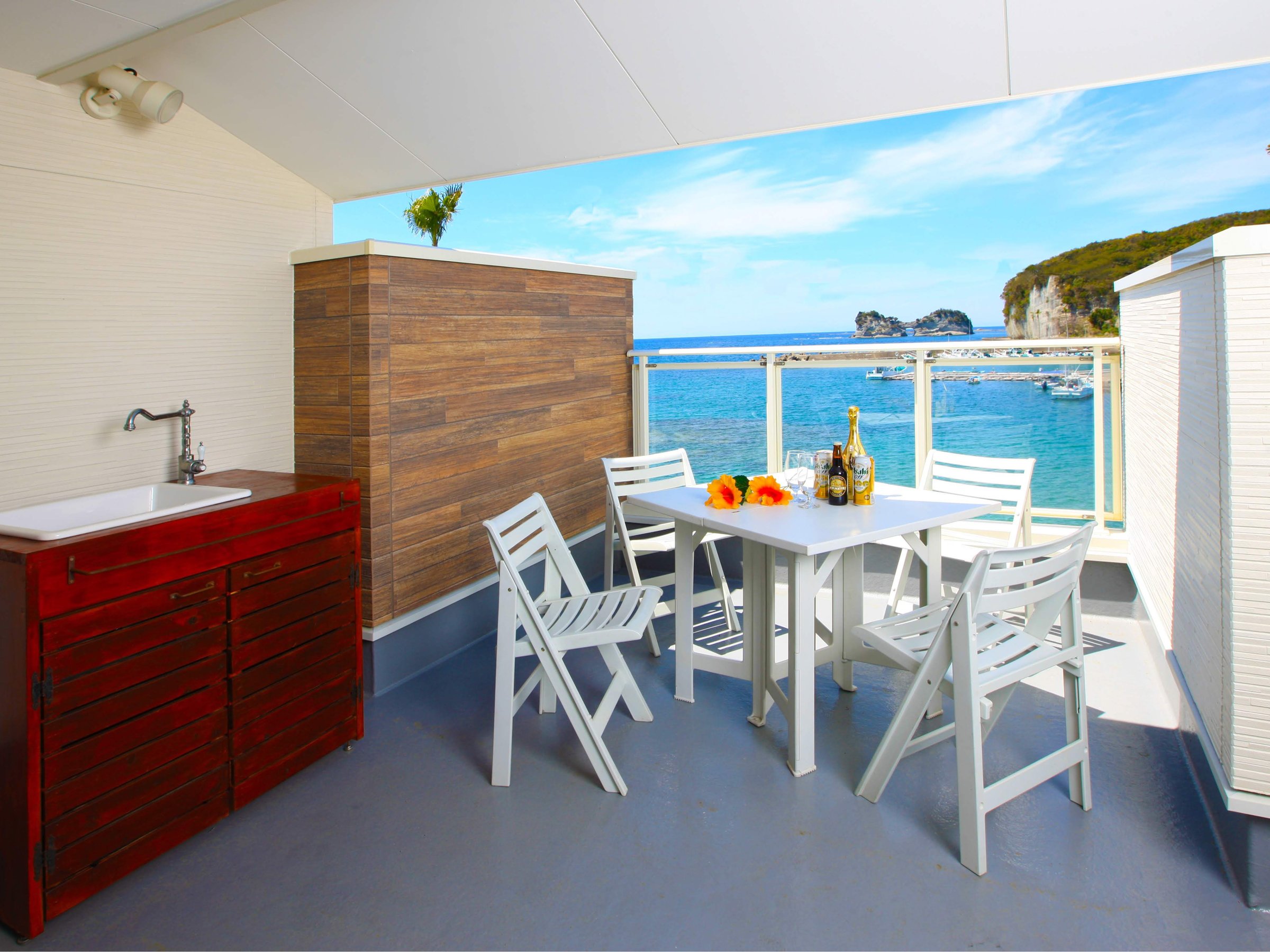 �o���R�j�[