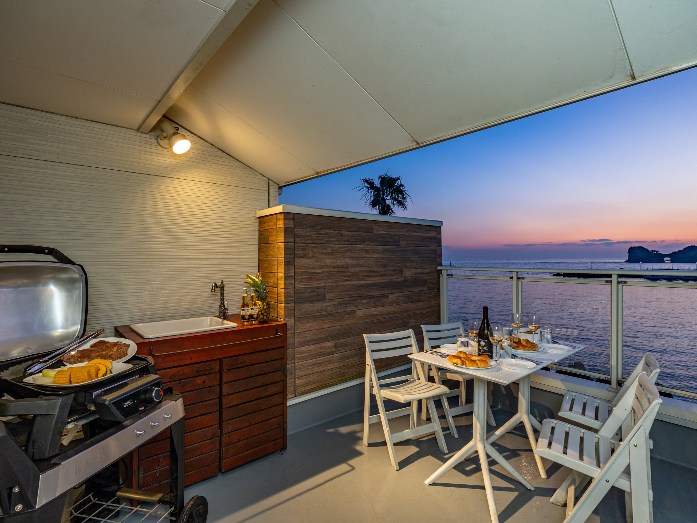 �o���R�j�[