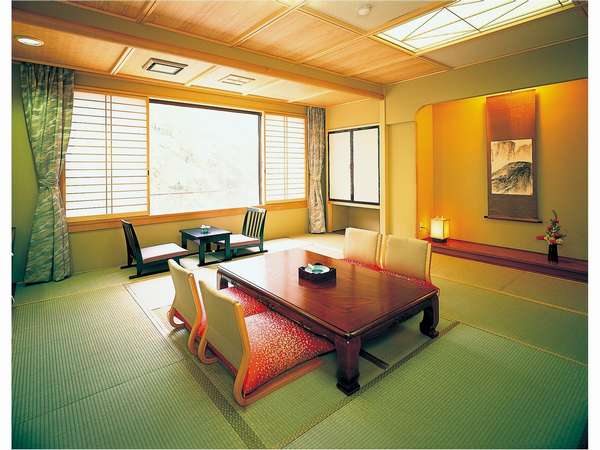 �S�{��ɖʂ����������Ƃ����q��