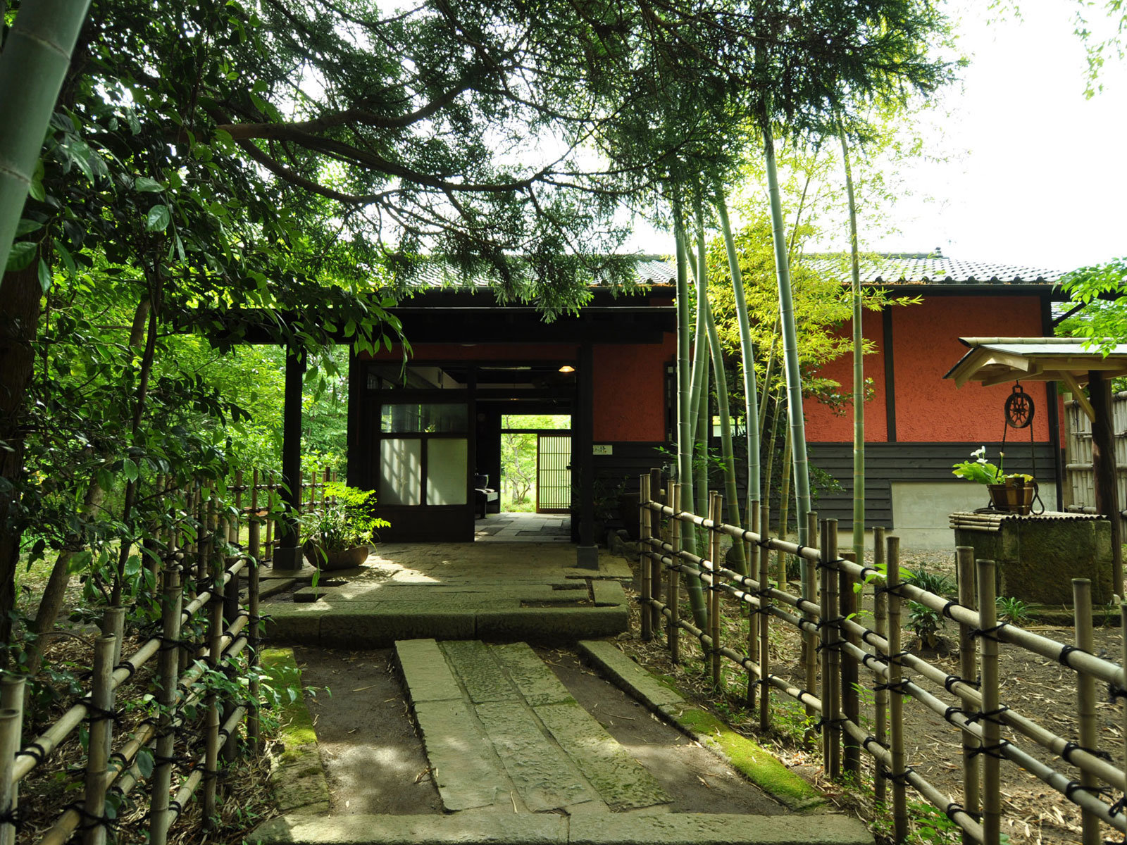 �|�т𔲂�����Ɍ����ꉮ