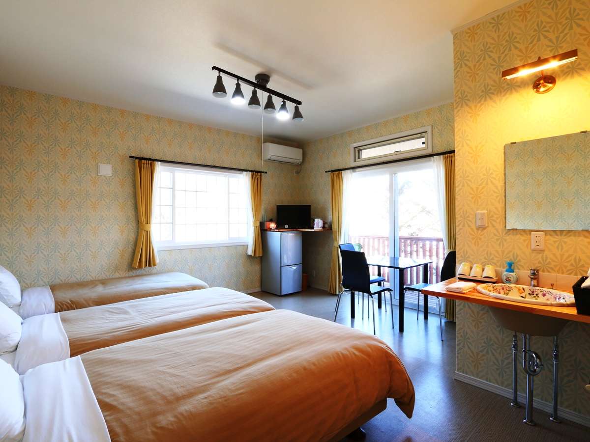 �g���v�����[���iC�j�ł��B1������A�L�߂̊p�����ł��B