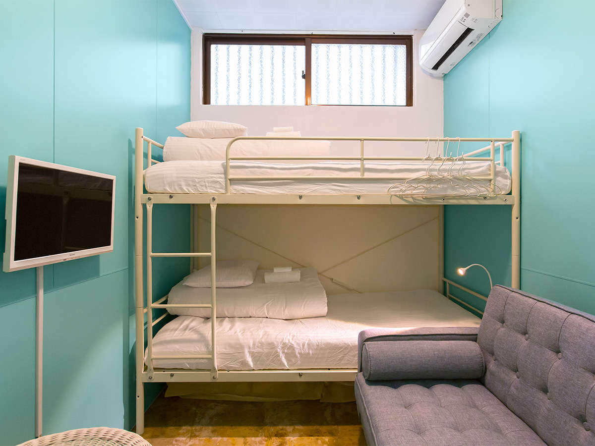 �R���p�N�g�v���C�x�[�g���[�� (1�`3��)�\�t�@�[�x�b�h