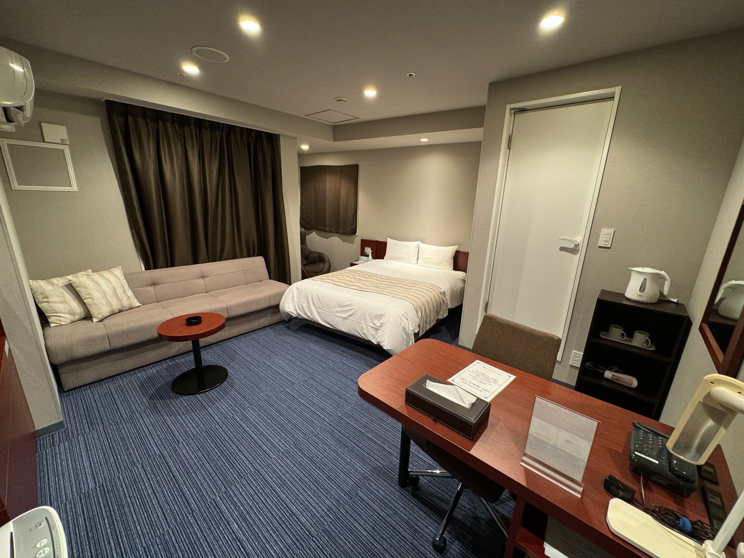 �y�i���z�R���t�H�[�g�_�u�����[��